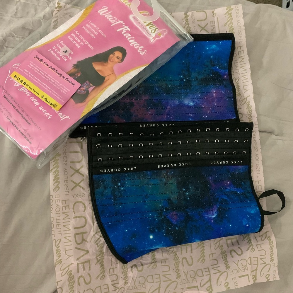 Waist trainer